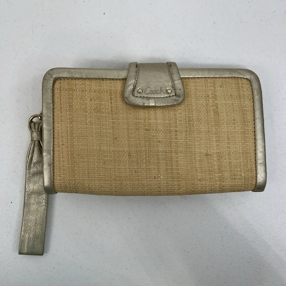 Coach Parker Natural Straw Leather Trim Clutch Wristlet Wallet Gold Turnlock